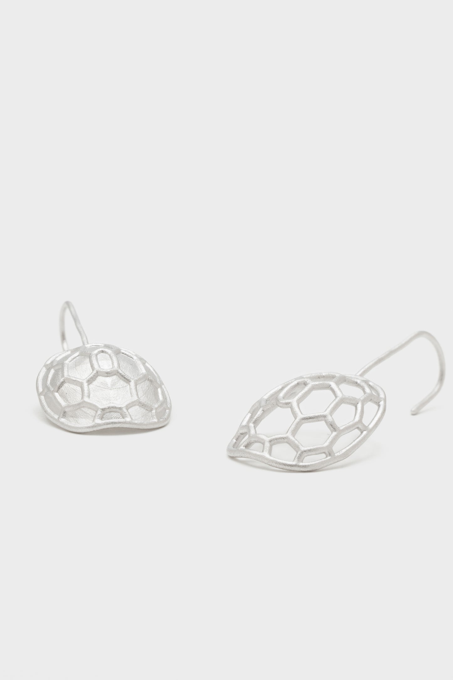 Glimmering Turtles Earrings